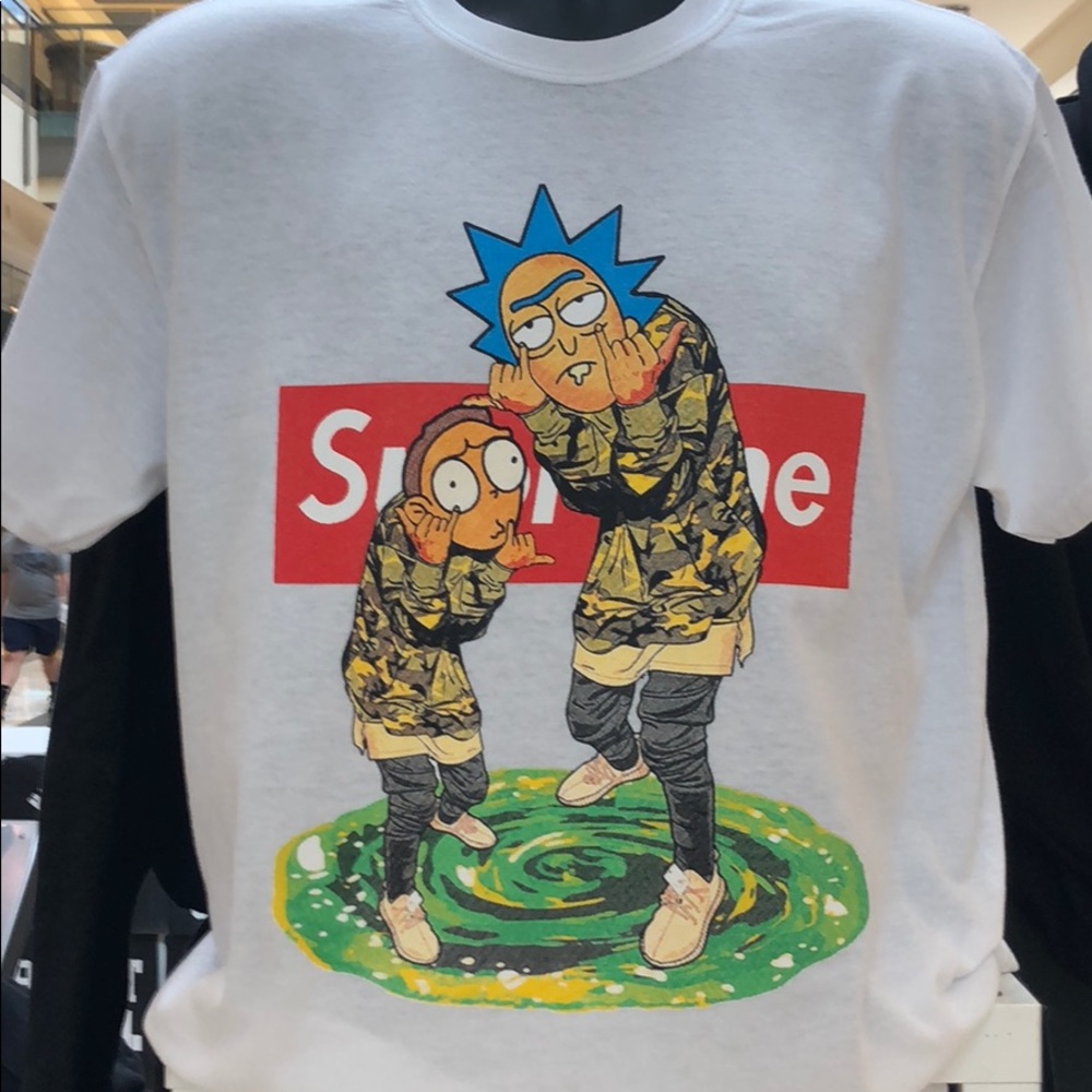 Tshirt - Picture 1 of 1